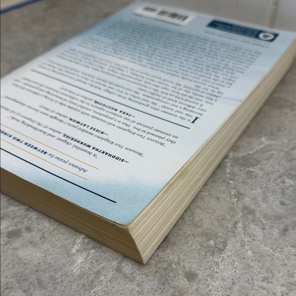 Between Two Kingdoms by Suleika Jaouad - Hardcover - Picture 6 of 7